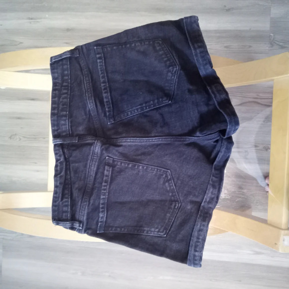 Old Navy Women's High Waist Shorts - Black - Picture 3 of 3